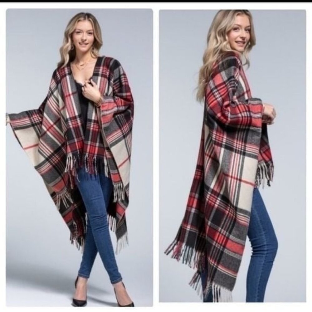 RUGGINE" CHIC SOFT PLAID RUANA -SOFT PLAID. ONE SIZE-NEW